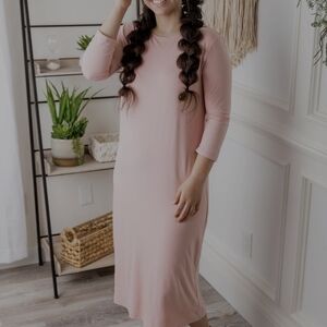 Elegant Pink Women's Dress